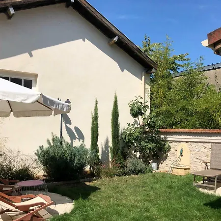 Maisonnette Avec Jardin, Thermal, Artem