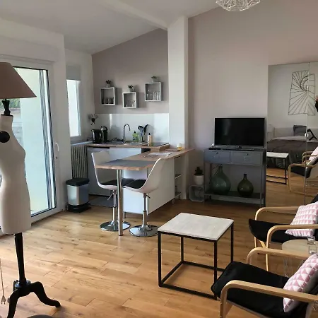 Maisonnette Avec Jardin, Thermal, Artem