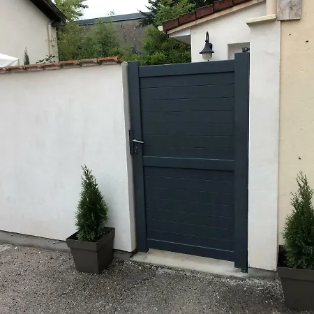 Maisonnette Avec Jardin, Thermal, Artem *