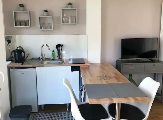 Maisonnette Avec Jardin, Thermal, Artem