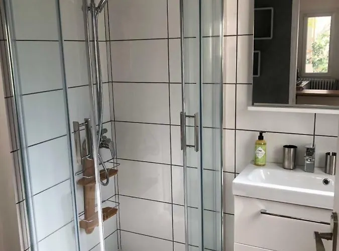 Maisonnette Avec Jardin, Thermal, Artem *